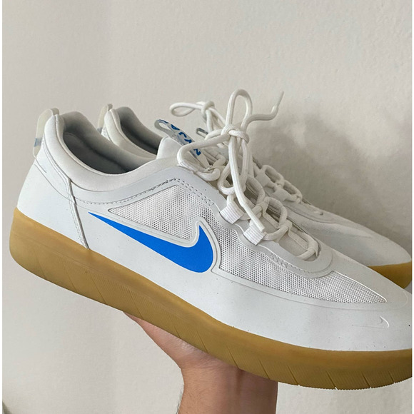 Nike White and Blue Athletic Shoes - Picture 6 of 10